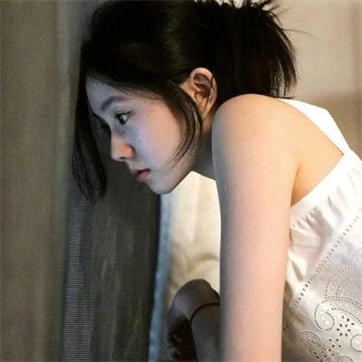 暗夜呢喃封面