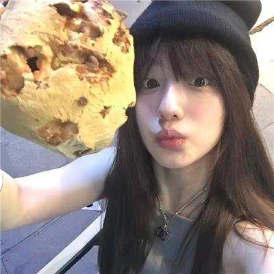 伊菲吉妮娅封面